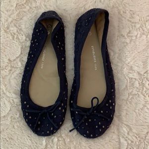Never worn- eyelet navy flats